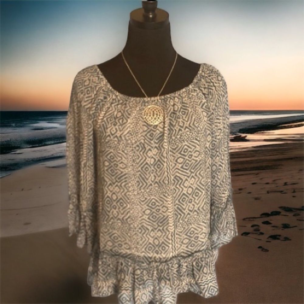 Lucky Brand Boho Off or On the Shoulder Gauzy Blue Pattern Top, Size M